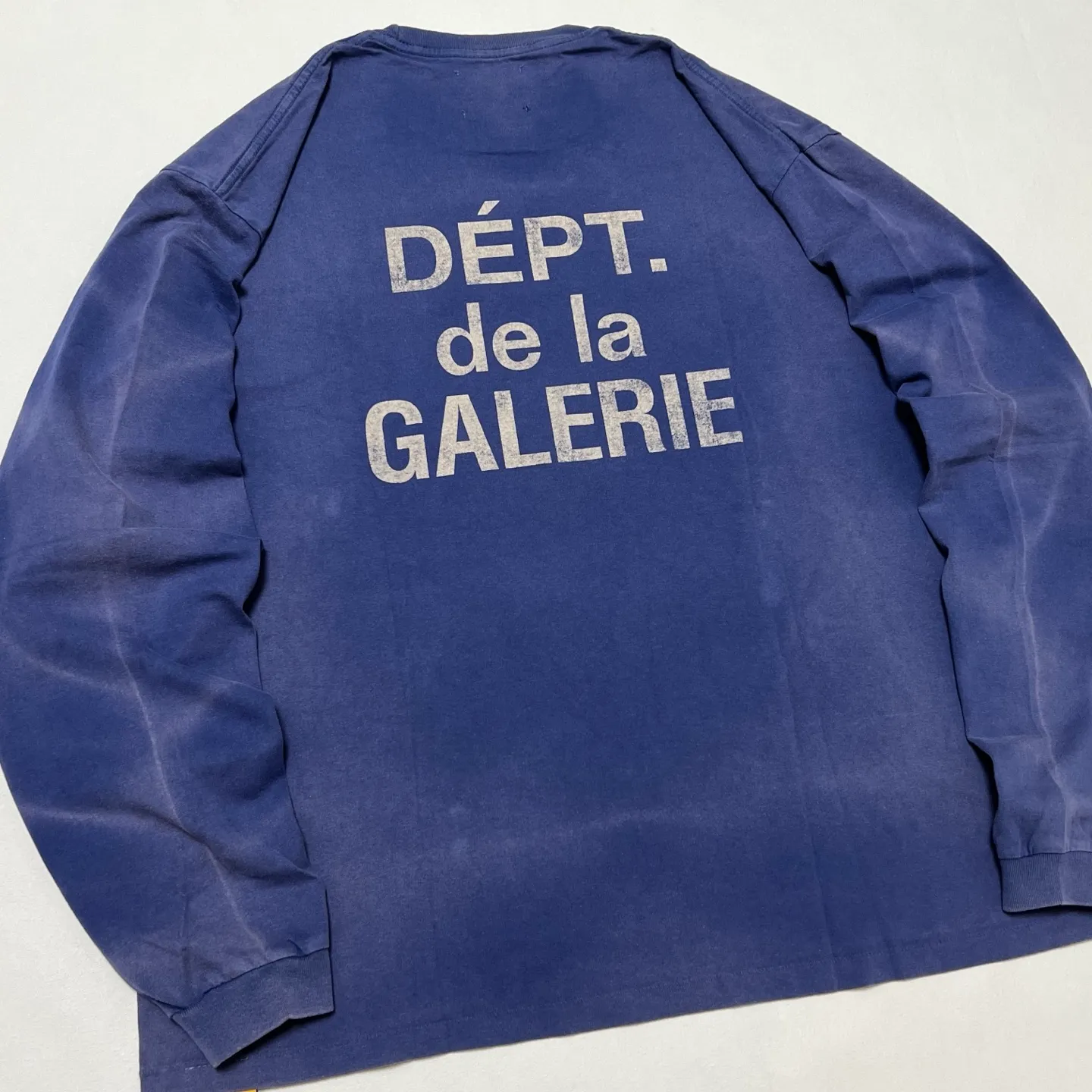 GALLERY FRENCH L/S TEE/NAVY French ripple washed long-sleeved TEE faded blue S-XL cylindrical fabric Assute garment dyeing heavy-wash water-coated fading treatment simulates natural sun fading effect printed distressing treatment top-notch craftsmanship completely matched accessories